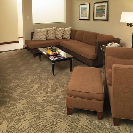 Doubletree By Hilton Hotel Dallas - Love Field Dış mekan fotoğraf