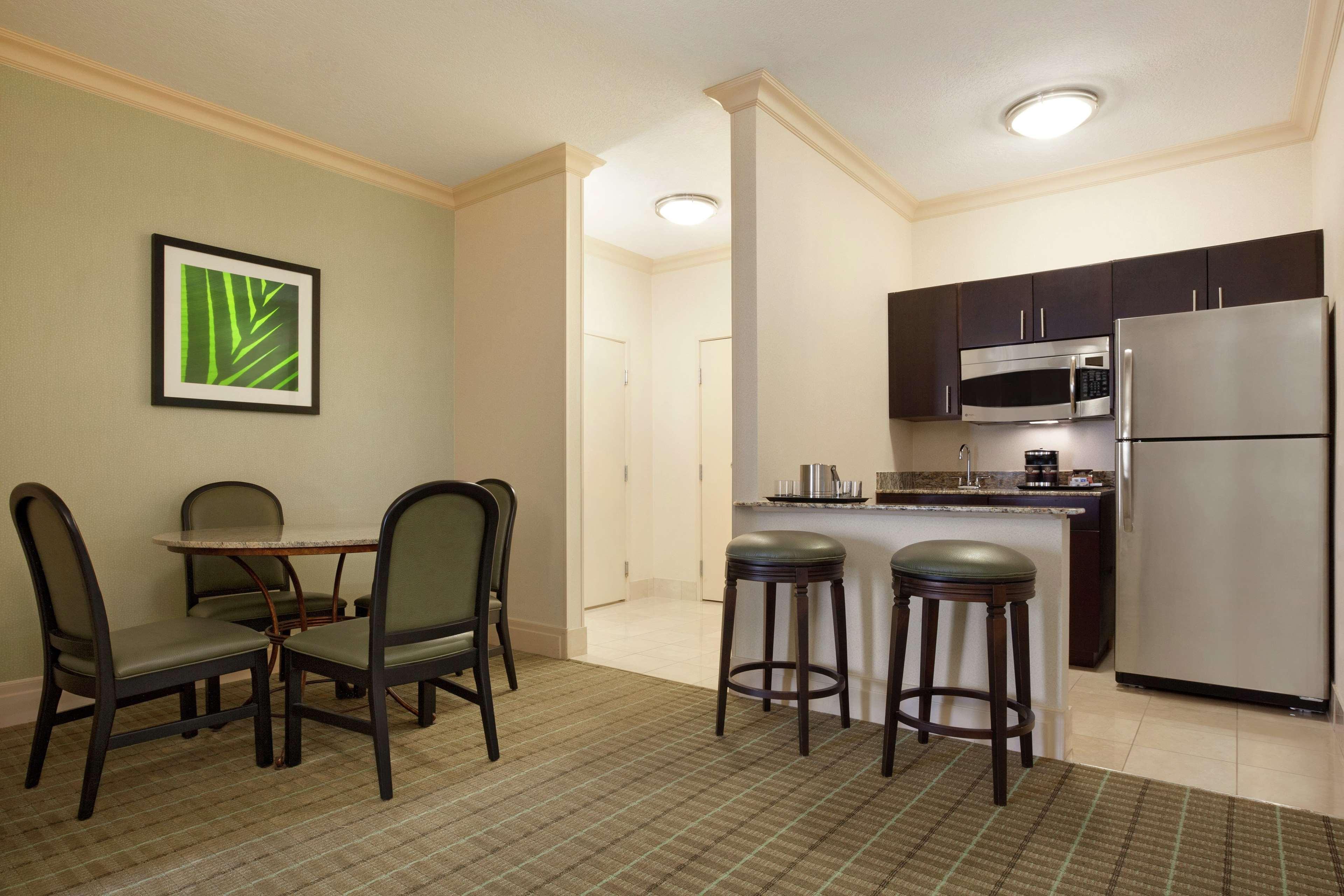 Doubletree By Hilton Hotel Dallas - Love Field Dış mekan fotoğraf